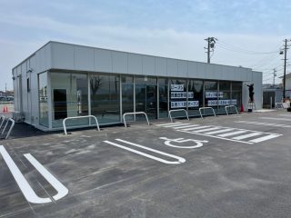三重県　鈴鹿市　コンビニ駐車場　新設ライン工事